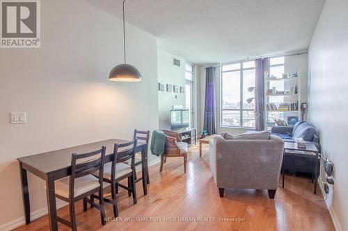 2201 - 219 Fort York Boulevard, Toronto, ON - Indoor