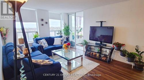 1312 - 330 Mccowan Road, Toronto, ON - Indoor Photo Showing Living Room