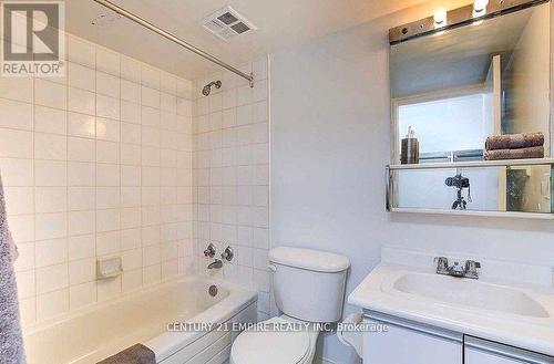 1312 - 330 Mccowan Road, Toronto, ON - Indoor Photo Showing Bathroom