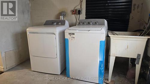 558 Quebec Street, Hamilton, ON - Indoor Photo Showing Laundry Room