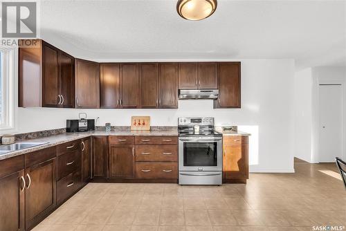 Ritchie Acreage, Corman Park Rm No. 344, SK - Indoor Photo Showing Kitchen