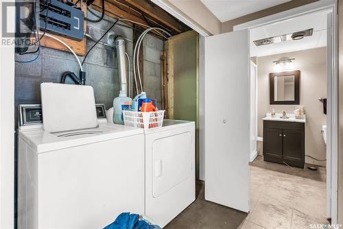 Ritchie Acreage, Corman Park Rm No. 344, SK - Indoor Photo Showing Laundry Room