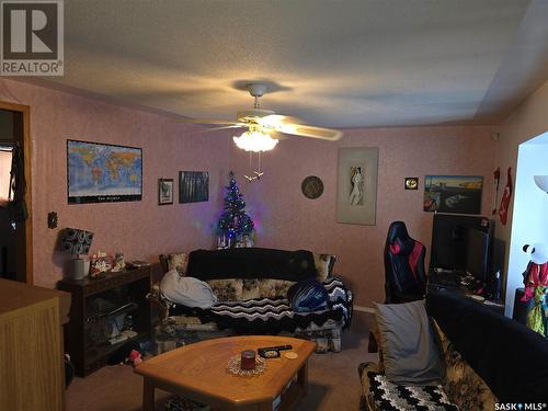 845 Pasqua Street, Regina, SK - Indoor