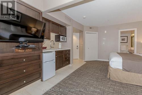 2020 - 90 Highland Drive, Oro-Medonte, ON - Indoor Photo Showing Kitchen