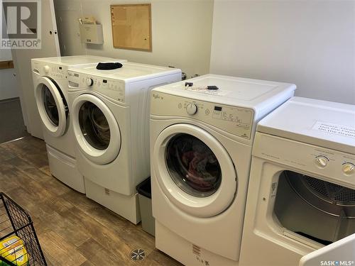 201 102 Manor Drive, Nipawin, SK - Indoor Photo Showing Laundry Room