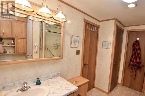 43 Mcarthur Ave, Blind River, ON - Indoor Photo Showing Bathroom