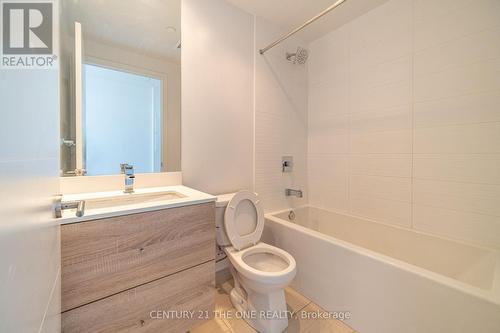 Ph20 - 525 Adelaide Street W, Toronto, ON - Indoor Photo Showing Bathroom