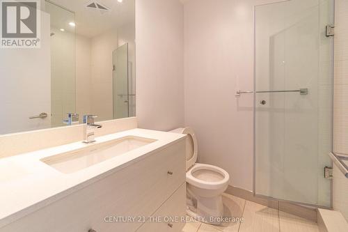 Ph20 - 525 Adelaide Street W, Toronto, ON - Indoor Photo Showing Bathroom