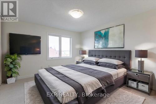 110 Bluestone Street, Ottawa, ON - Indoor Photo Showing Bedroom