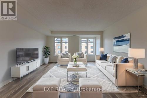 110 Bluestone Street, Ottawa, ON - Indoor Photo Showing Living Room