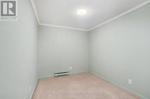 4 - 160 Bruyere Street, Ottawa, ON - Indoor Photo Showing Other Room