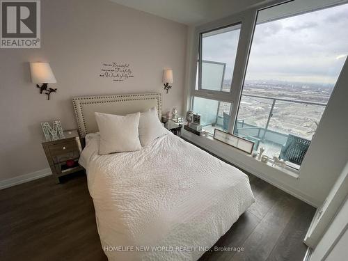 5709 - 898 Portage Parkway, Vaughan, ON - Indoor Photo Showing Bedroom