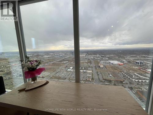 5709 - 898 Portage Parkway, Vaughan, ON -  With Body Of Water With View