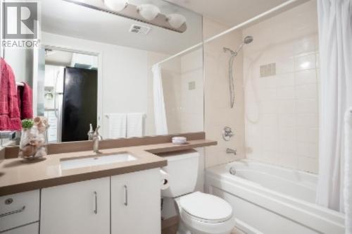 2408 555 Jervis Street, Vancouver, BC - Indoor Photo Showing Bathroom