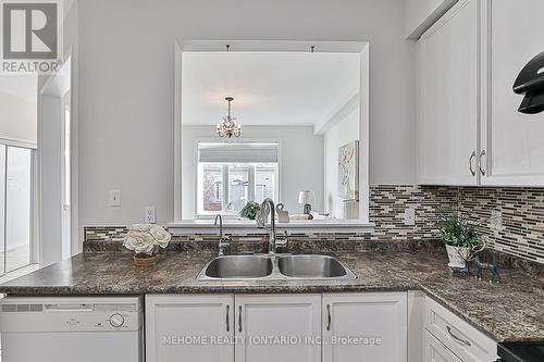 48 Pike Lane, Markham, ON - Indoor Photo Showing Kitchen With Double Sink