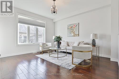 48 Pike Lane, Markham, ON - Indoor Photo Showing Living Room