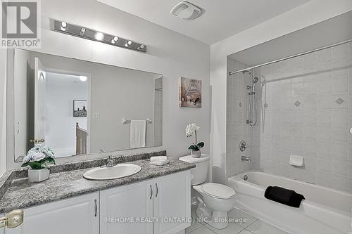 48 Pike Lane, Markham, ON - Indoor Photo Showing Bathroom