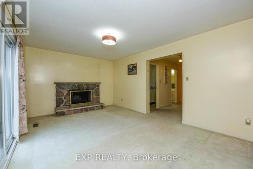 4252 Claypine Rise, Mississauga, ON - Indoor With Fireplace