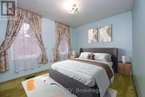 4252 Claypine Rise, Mississauga, ON - Indoor Photo Showing Bedroom