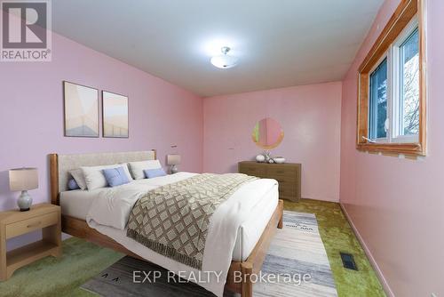 4252 Claypine Rise, Mississauga, ON - Indoor Photo Showing Bedroom