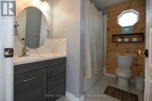 40 Greenwood Crescent, Kawartha Lakes, ON - Indoor Photo Showing Bathroom