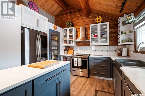 608 Scarborough Street, Saskatchewan Beach, SK - Indoor Photo Showing Kitchen With Double Sink