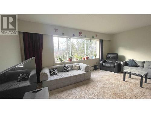 301 1266 Summit Avenue, Prince Rupert, BC - Indoor Photo Showing Living Room