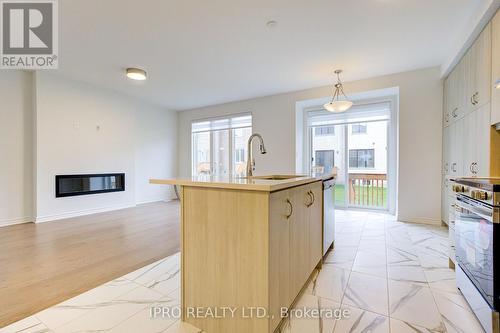 1225 Granary Street, Oakville, ON - Indoor Photo Showing Kitchen