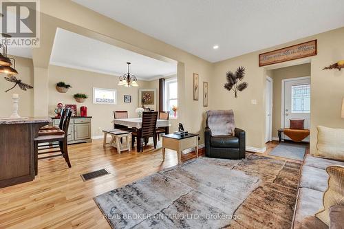 7078 Line 86 Line, North Perth, ON - Indoor Photo Showing Living Room