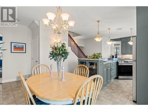 5475/5477 Kingsview Road, Vernon, BC - Indoor Photo Showing Dining Room