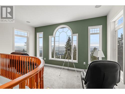 5475/5477 Kingsview Road, Vernon, BC - Indoor Photo Showing Bedroom