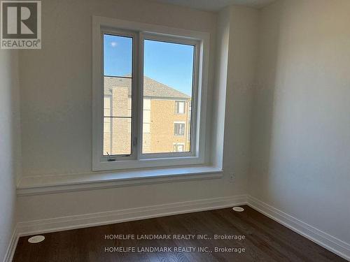 314 Laplante Street, Newmarket, ON - Indoor Photo Showing Other Room