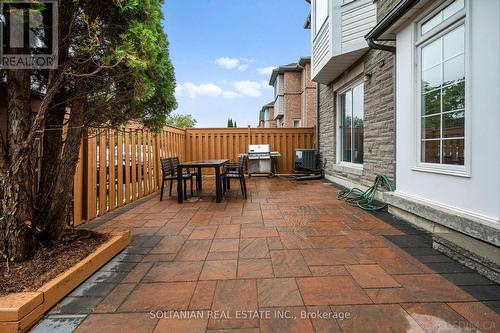 582 Pinder Avenue, Newmarket, ON - Outdoor With Exterior