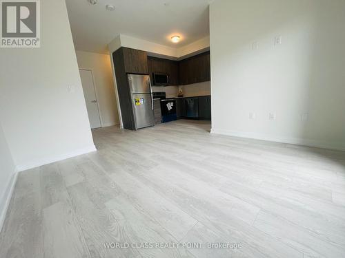 25 - 3546 Colonial Drive, Mississauga, ON - Indoor