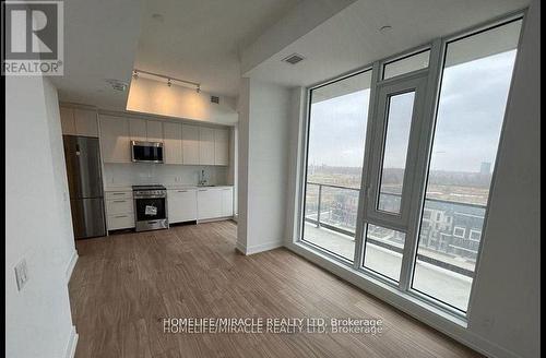 S0809 - 215 Veterans Dr, Brampton, ON - Indoor Photo Showing Kitchen