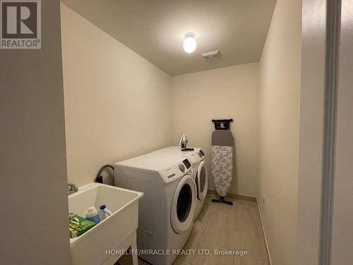 84 Roulette Crescent, Brampton, ON - Indoor Photo Showing Laundry Room