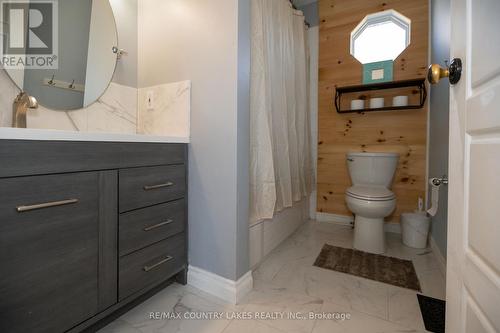 40 Greenwood Crescent, Kawartha Lakes, ON - Indoor Photo Showing Bathroom