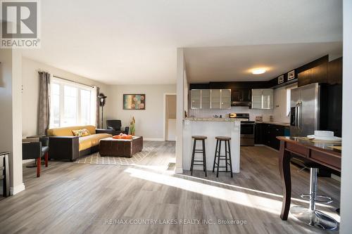 40 Greenwood Crescent, Kawartha Lakes, ON - Indoor Photo Showing Other Room