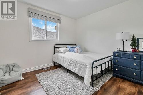 89 Court Drive, Brant, ON - Indoor Photo Showing Bedroom