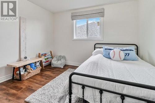 89 Court Drive, Brant, ON - Indoor Photo Showing Bedroom