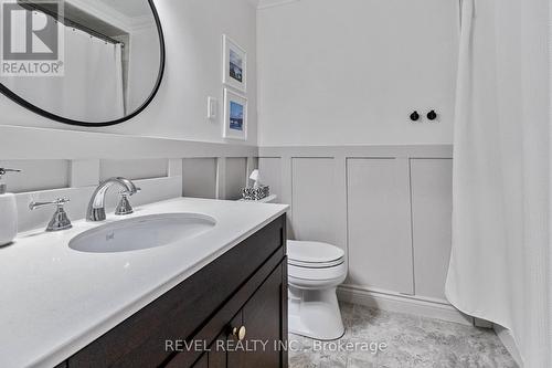 89 Court Drive, Brant, ON - Indoor Photo Showing Bathroom