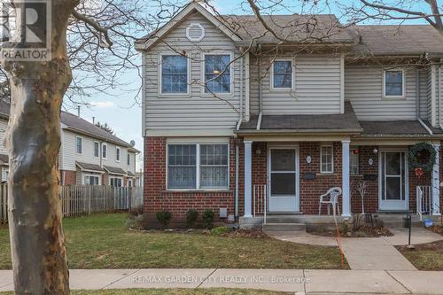 44 - 55 Kerman Avenue, Grimsby, ON - Outdoor With Facade