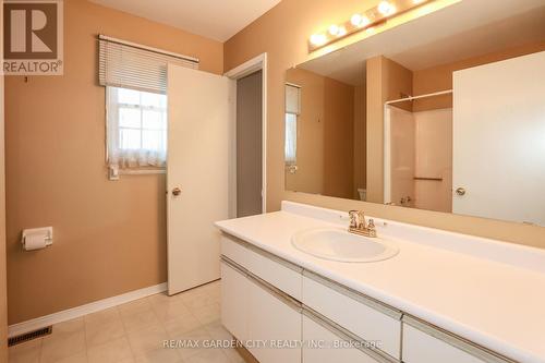 44 - 55 Kerman Avenue, Grimsby, ON - Indoor Photo Showing Bathroom