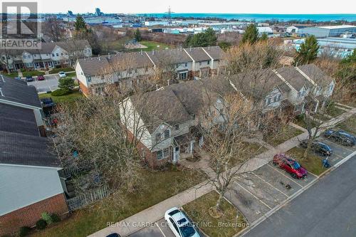 44 - 55 Kerman Avenue, Grimsby, ON - Outdoor With View