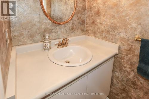 44 - 55 Kerman Avenue, Grimsby, ON - Indoor Photo Showing Bathroom