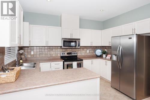 54 Ellis Crescent, Kawartha Lakes (Lindsay), ON - Indoor Photo Showing Kitchen With Double Sink With Upgraded Kitchen