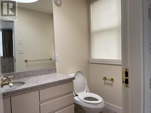 14Xx Dogwood Avenue, Vancouver, BC - Indoor Photo Showing Bathroom