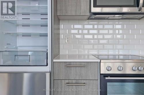 2702 - 28 Wellesley Street E, Toronto, ON - Indoor Photo Showing Kitchen