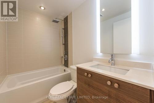 208 - 835 St Clair Avenue W, Toronto, ON - Indoor Photo Showing Bathroom