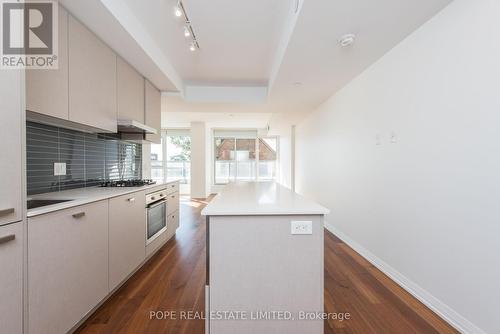 208 - 835 St Clair Avenue W, Toronto, ON - Indoor Photo Showing Kitchen